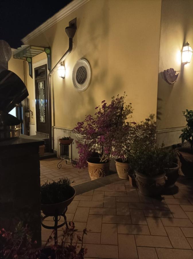 Bed and Breakfast Il Portoncino Neapel Exterior foto