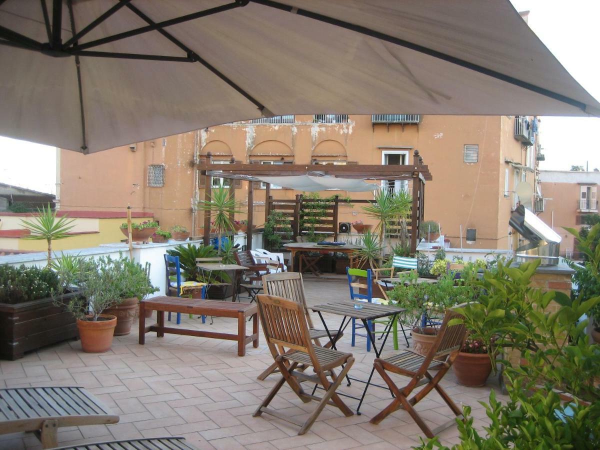 Bed and Breakfast Il Portoncino Neapel Exterior foto